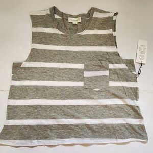 Treasure & Bond Tank Top Womens Medium Grey White Striped Cut Off Sleeves Chest